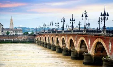 Tarih kokan Fransa şehri: Bordo
