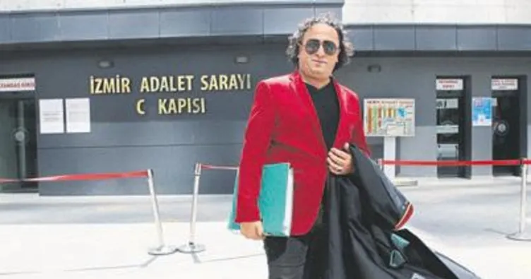 Türkücü avukat adliyede klip çekti