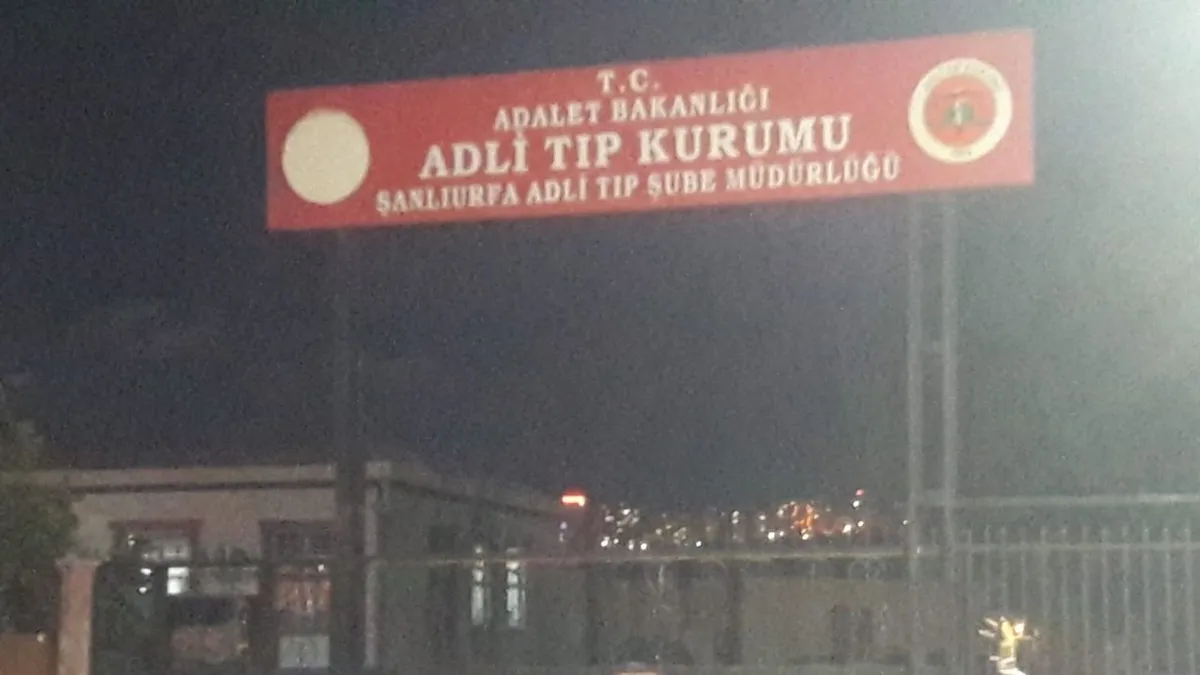 Şanlıurfa’da feci kaza! 1 kişi öldü 8 kişi yaralandı Şanlıurfa’da feci kaza! 1 kişi öldü 8 kişi yaralandı