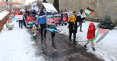 Erzurum'da sağlık çalışanları soğuk havaya rağmen Gazze için yürüdü! #erzurum