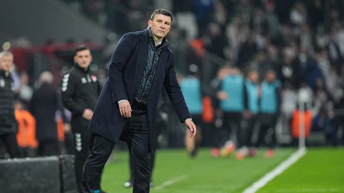 Sergej Jakirovic: “Bu şekilde oynamaya devam etmeliyiz” Sergej Jakirovic: “Bu şekilde oynamaya devam etmeliyiz”