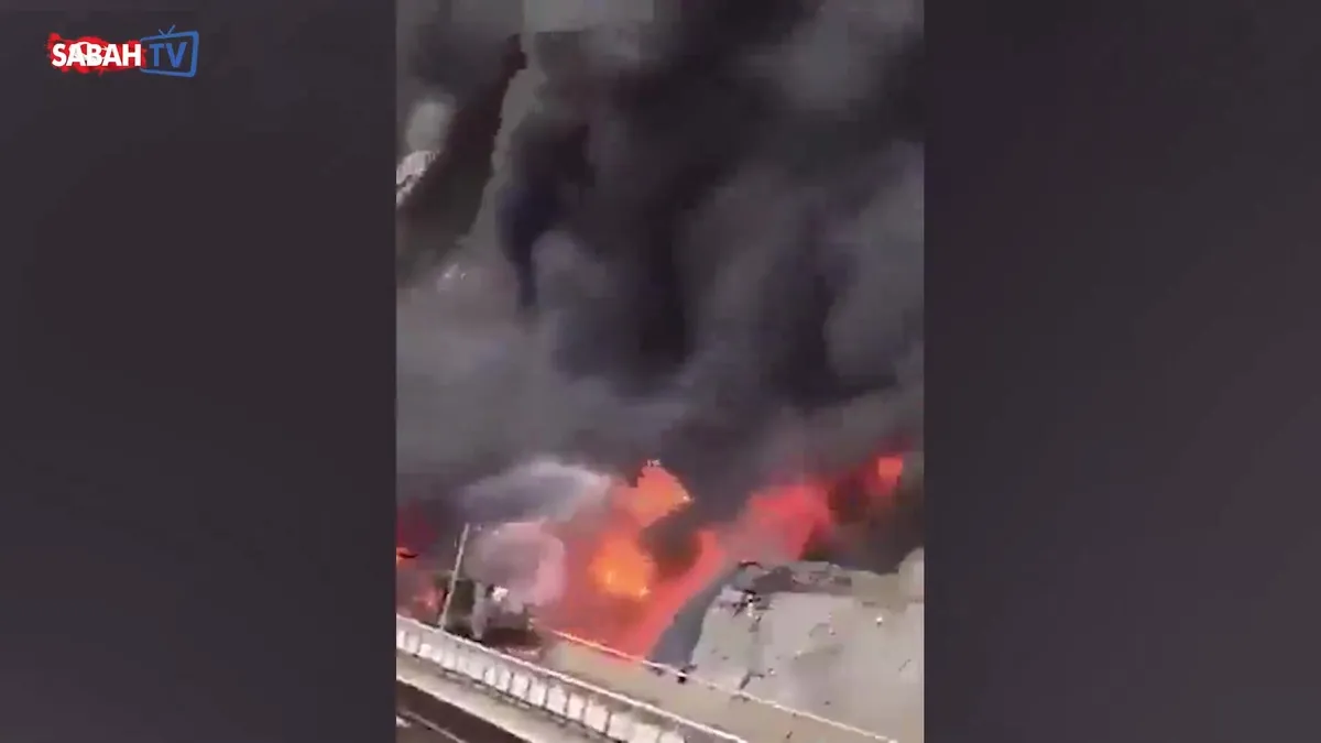 Suudi Arabistan’da korkunç kaza! Hintli Umre ziyaretçilerini taşıyan otobüs tankerle çarpıştı! 42 ölü videosunu izle Suudi Arabistan’da korkunç kaza! Hintli Umre ziyaretçilerini taşıyan otobüs tankerle çarpıştı! 42 ölü videosunu izle