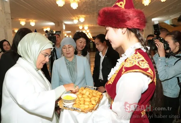 Emine Erdoğan Bişkek'te açılış yaptı