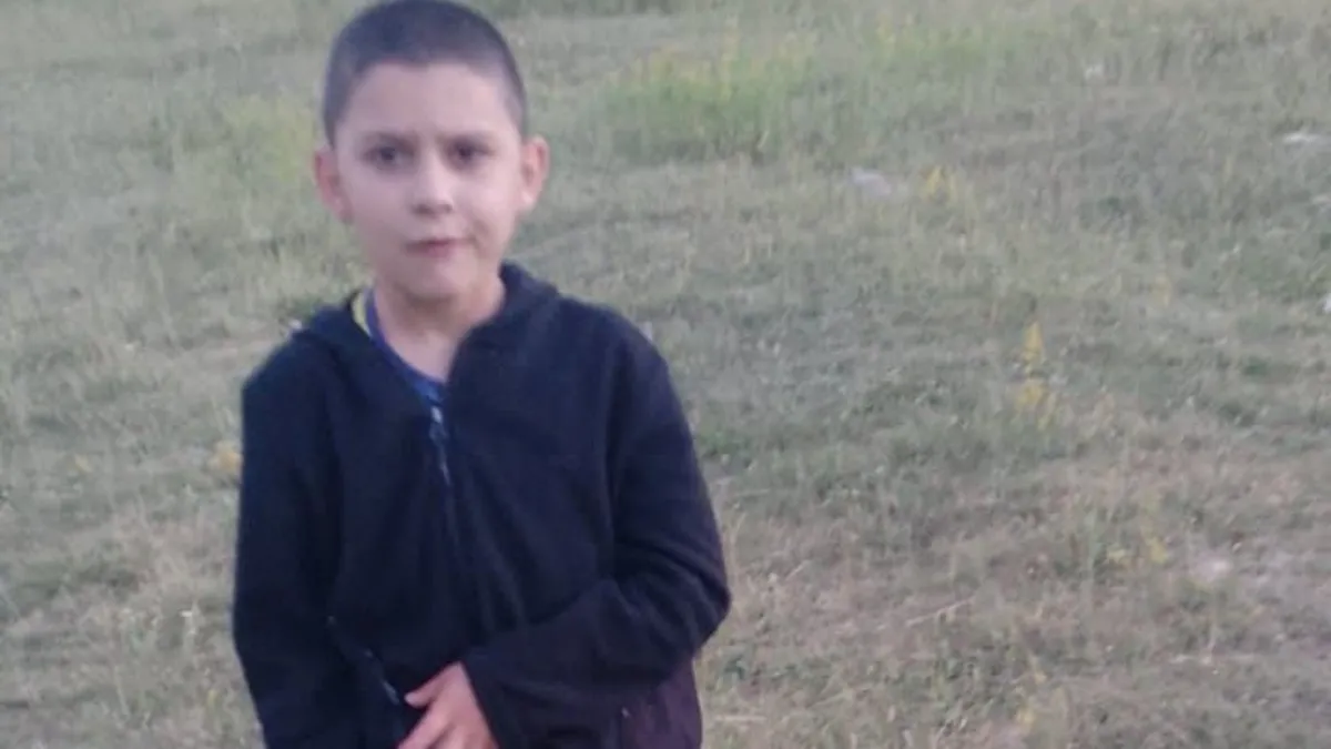 Kahramanmaraş'ın Göksun ilçesinde kaybolan 9 yaşındaki çocuğun cansız bedeni rögar borusunda bulundu.