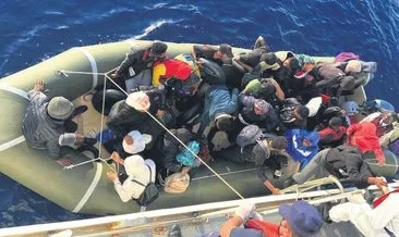 Türk sularına itilen göçmenler kurtarıldı
