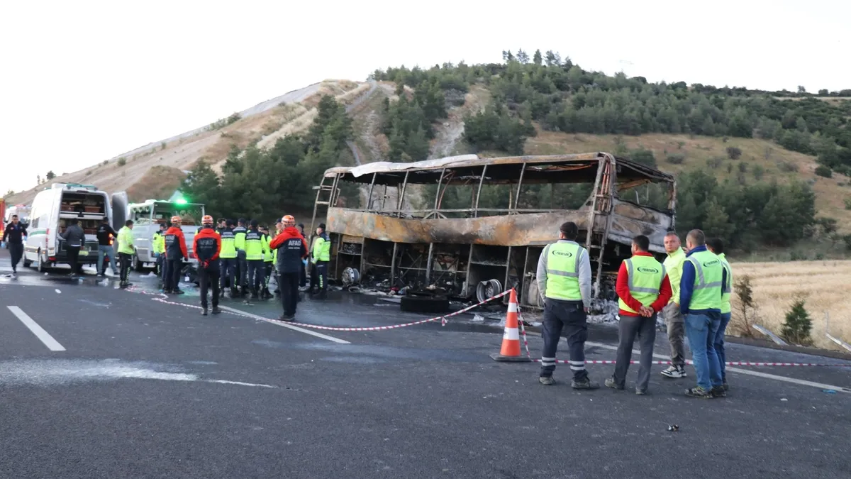 Denizli'deki otobüs faciasından kötü haber: Hayatını kaybedenlerin sayısı 9'a çıktı! Denizli'deki otobüs faciasından kötü haber: Hayatını kaybedenlerin sayısı 9'a çıktı!