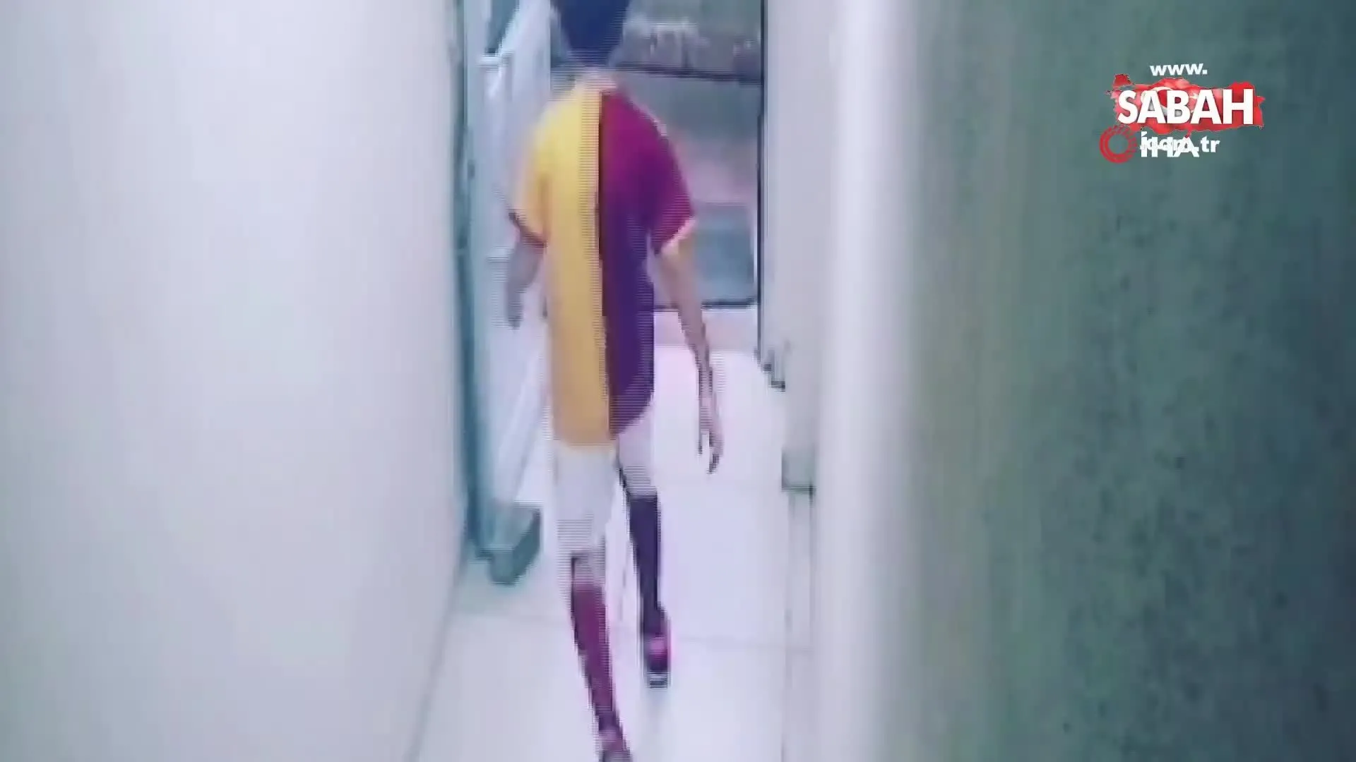 Kocaeli De Beklenmedik Olum 13 Yasindaki Gencin Fenalastigi Anlar Kamerada Video Videosunu Izle Son Dakika Haberleri