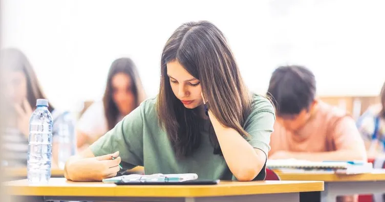 Ortak sınavlara kopya gölgesi...