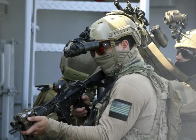 SON DAKİKA| İran ABD askerlerini karada böyle karşılayacak: İki ordu yeni nesil çatışmada karşı karşıya!