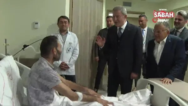 Bakan Akar, Kayseri Şehir Hastanesi’nde hastaları ziyaret etti | Video
