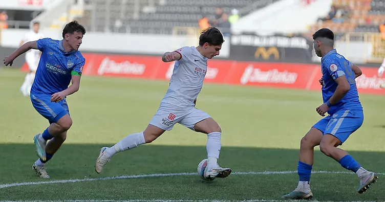 Çorum FK kupaya galibiyetle veda etti!