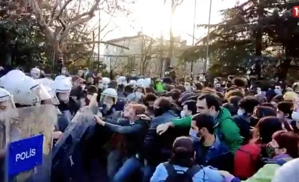 son-dakika-bogazici-olaylarindan-feto-de-cikti-dhkp-clilere-ozendi-1612621767016.jpg SON DAKİKA! Boğaziçi olaylarından FETÖ de çıktı! DHKP-C'lilere özendi...