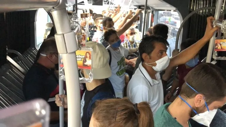 Son dakika: Az sayıda hizmet veren metrobüs arıza yapınca vatandaş çileden çıktı! İBB’ye sefer tepkisi...