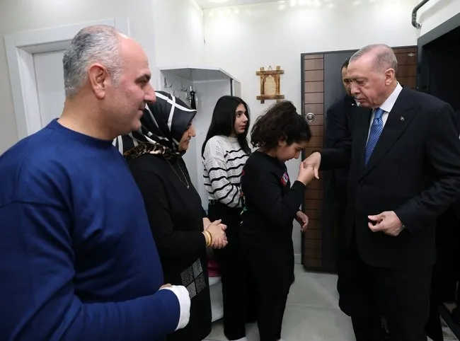 baskan-erdogandan-malatyada-uludag-ailesine-ziyaret-1737749274552.jpg