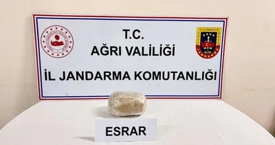 Ağrı'da yol kontrolünde 1 kilo 74 gram esrar ele geçirildi #agri