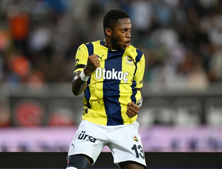 Son dakika haberleri: Fenerbahçe yeni orta sahasını duyurdular! İşte yıldız oyuncuya yapılan teklif | Transferin maliyeti belli oldu