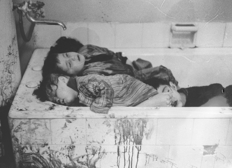 Yunan basını skandala çanak tuttu: Netflix rezaletine sahip çıktılar! Kıbrıs Barış Harekatı’na peş peşe saldırılar