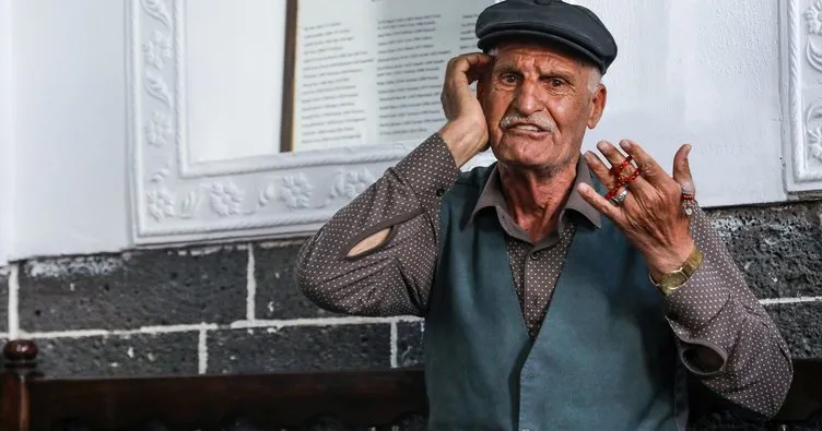 Dengbej Mehmet Tanrıverdi ve ailesi depremde öldü! Bin yıllık geleneği yaşatıyordu...