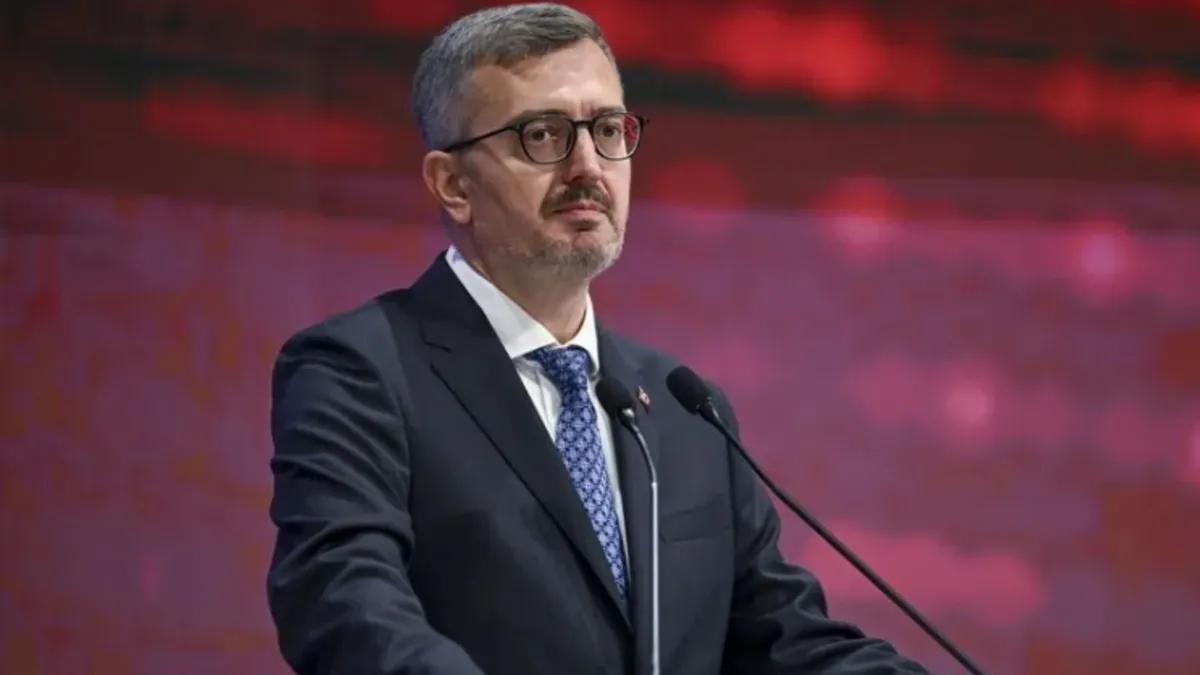 İletişim Başkanı Burhanettin Duran