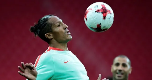 Fenerbahçeli Luis Neto, Portekiz Milli Takımına çağrıldı 81