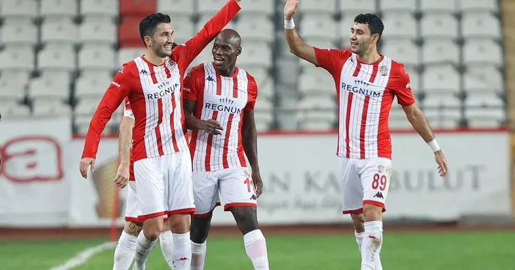 FT Antalyaspor, Fatih Karagümrük’ü 3-1’lik skorla mağlup etti