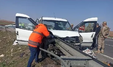 Mardin’de korkunç kaza: 2 ölü 3 yaralı!