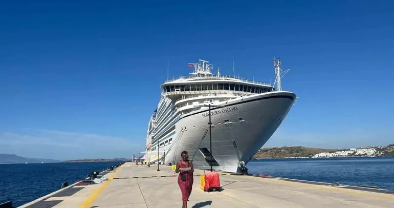 Bahamalar bayraklı gemi Bodrum’a 556 yolcusuyla geldi