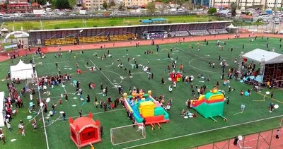 Kağıthane’de uçurtma şenliği: Çocuklar doyasıya eğlendi