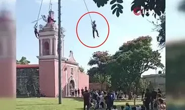 Meksika’da Ölüler Günü kutlamasında facia! Bir kişi 20 metre yükseklikten yere çakıldı