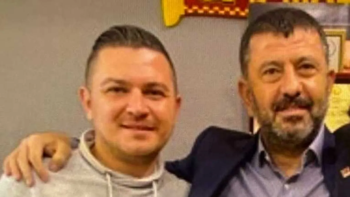 CHP’li Ağbaba’nın şoföründen yeni itiraflar: Rüşvet mesajlarını silmemi istedi CHP’li Ağbaba’nın şoföründen yeni itiraflar: Rüşvet mesajlarını silmemi istedi