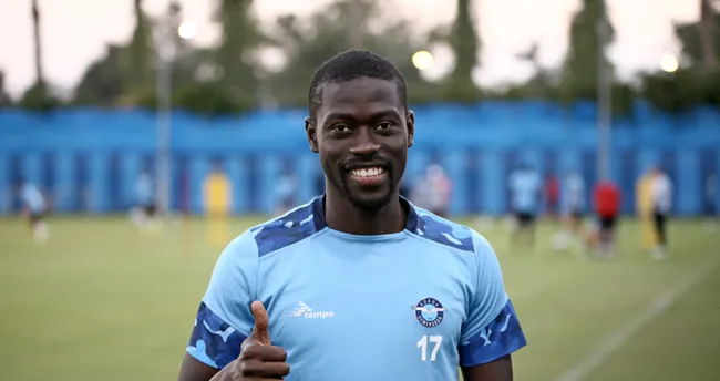 Adana Demirspor'un yeni transferleri Badou Ndiaye ve Ertaç Özbir başarıya odaklandı - Son Dakika Spor Haberleri