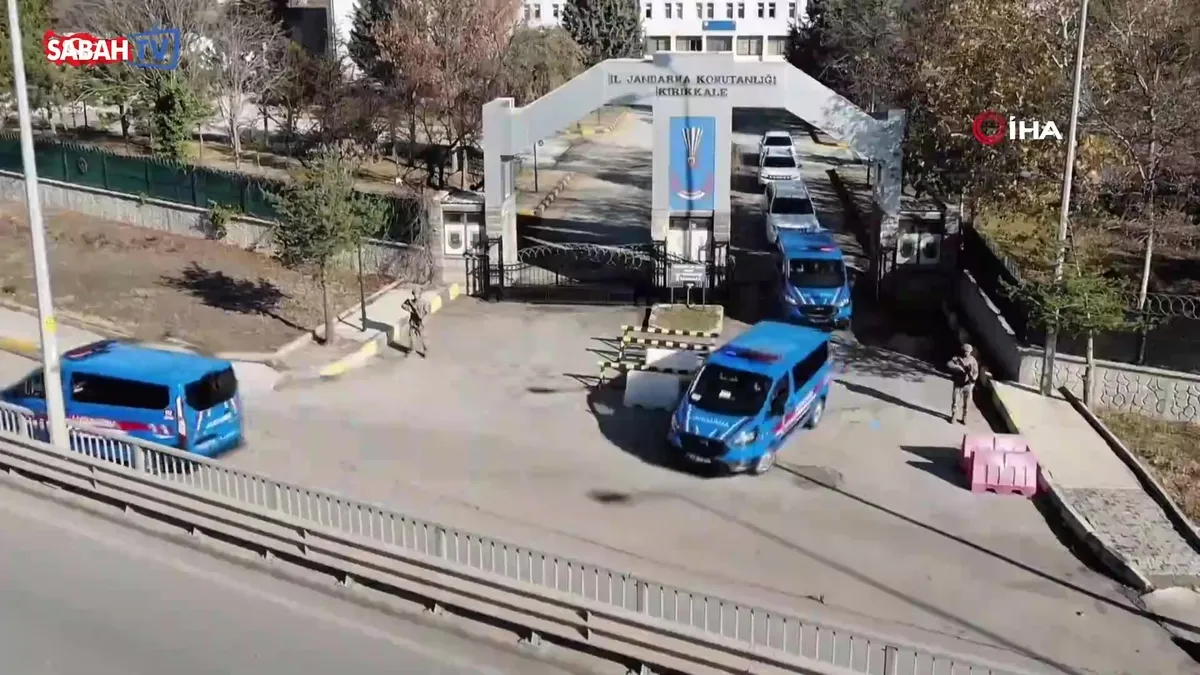 Bakan Yerlikaya: “34 ilde FETÖ’ye yönelik operasyonlarımızda 77 şüpheliyi yakaladık” | Video videosunu izle Bakan Yerlikaya: “34 ilde FETÖ’ye yönelik operasyonlarımızda 77 şüpheliyi yakaladık” | Video videosunu izle