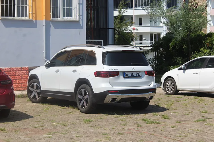 Okula yeni başlayan 7 yaşındaki Miray’ın ölümüne sebep olan öğretmen Banu Kaya 3.kez hakim karşısında: Benim idari ve resmi hiçbir trafik cezam yoktur dedi ve…