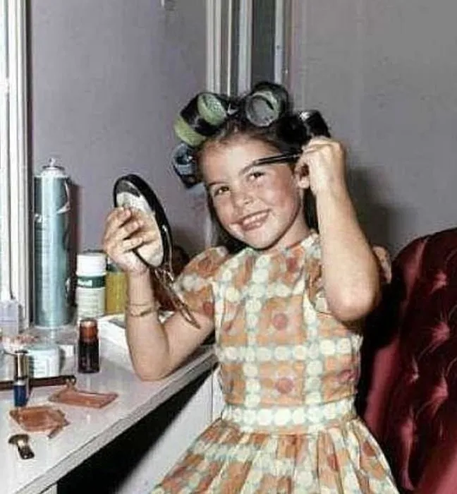 İbo ile Güllüşah’ın gönülleri fetheden yıldızıydı! Hülya Koçyiğit’in kızı Gülşah Alkoçlar bakın yıllara nasıl meydan okuyor