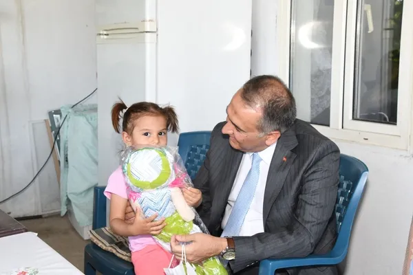 vali-mahmut-cuhadar-ve-il-protokolunden-sehit-ailelerine-bayram-ziyareti-1626794646539.jpg