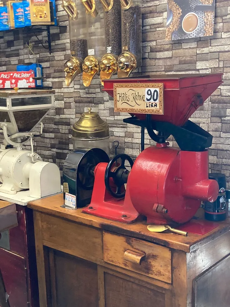 60-yillik-degirmen-uc-kusak-dededen-toruna-gecen-kahve-ustaligi-1634983095913.jpg