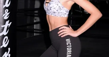 Victoria’s Secret’ın meleklerinden vücut şov!