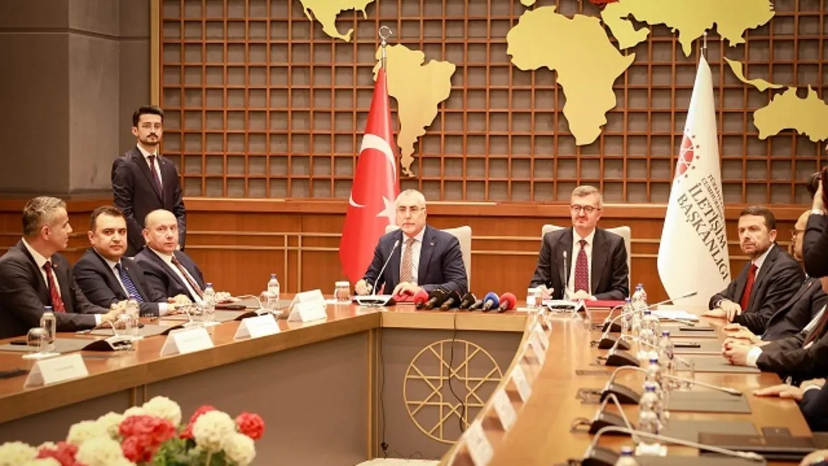 İŞKUR ve BİK yetkilileri iş birliği protokolü imzalarken