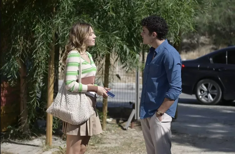 Dönence final mi, neden bitti? 11 Ekim Çarşamba Kanal D yayın akışı ile Dönence neden final yapıyor, final bölümü ne zaman, bugün mü?