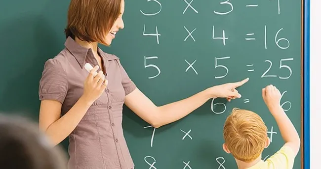 Açığa alınan 900 öğretmen göreve döndü