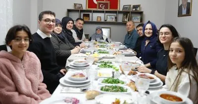 Alanya Belediye Başkanı Yücel, şehidin ailesi ile iftar açtı