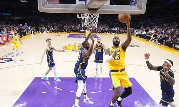 Warriors, deplasmanda Lakers’ı 14 sayı farkla geçti