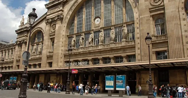 Paris’te bomba alarmı: Tren seferleri durdu