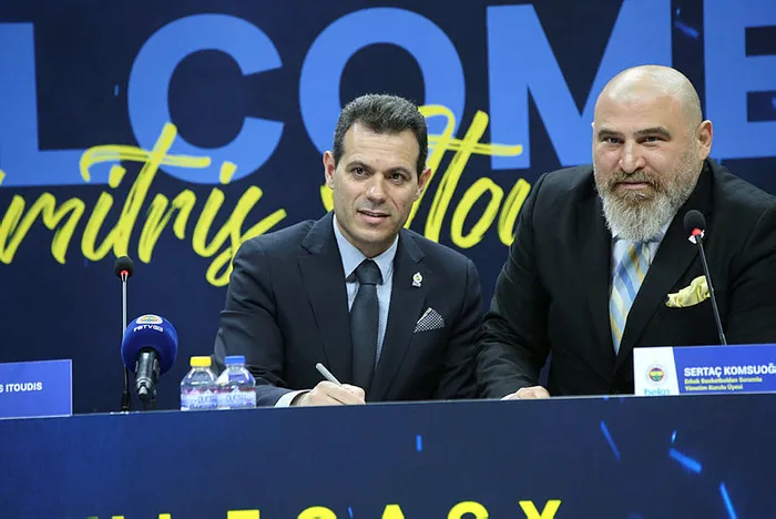 son-dakika-fenerbahce-transfer-haberleri-dimitris-itoudis-acikladi-jan-vesely-nando-de-colo-wilbekin-1655811790499.jpg