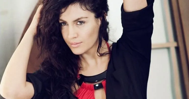 Tuğba Ekinci kimdir?