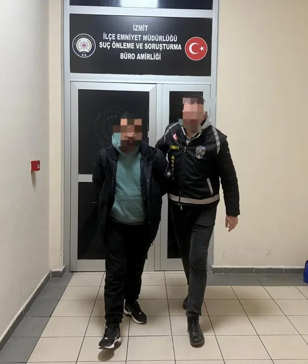 izmitte-aranan-3-hukumlu-ayni-gun-yakalandi-1772483340555.jpg