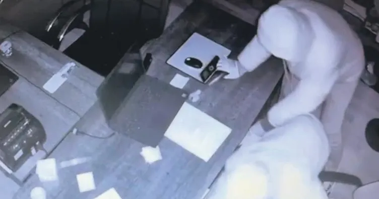 Kasa hırsızları polisten kaçamadı