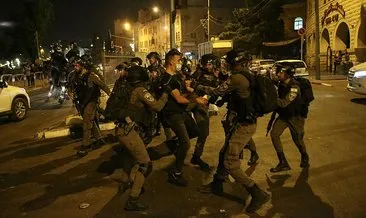 Son Dakika Haberi... İşgalci İsrail’in polisleri durmuyor! Akşam namazından sonra cemaate saldırdılar
