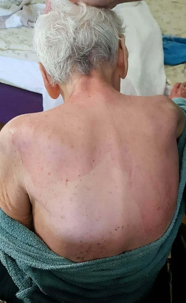 yasli-bakimevinde-olume-odul-gibi-ceza-doktora-6-taksitli-21-bin-lira-ceza-1778746672626.jpg