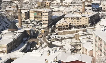 Karın başkentinde tarih beyaza büründü